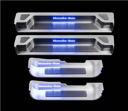 It Is Suitable For Mercedes-Benz V-class And Vito Aluminum Alloy Integrated Striped LED Welcome Pedal
