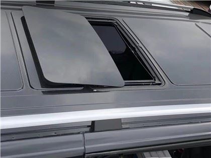 Mercedes-Benz Vclass Sunroof