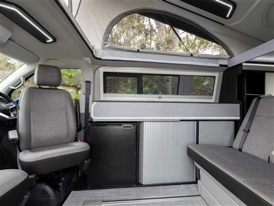 Mountain Climbing And Cross-country Camping Volkswagen T6 Modified Car Hasn't...