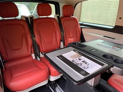 Maybach Manual Car Table